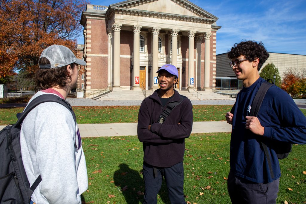 Veterans2 Three students, including Jordan Wynn, Class of 2026, center, who transferred to Williams from Howard Community College in